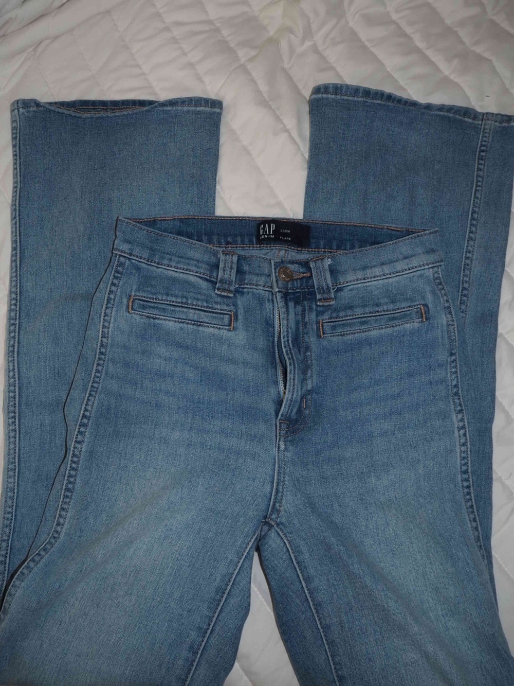 GAP Denim Medium Wash High Rise Trouser
Pocket Flare Jeans - Size 0 / 25R